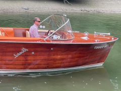 Boesch 640 De Luxe