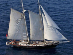Schooner Sitting Bull 19.80