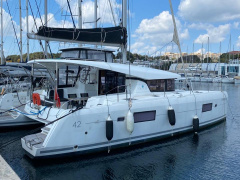 Lagoon 42