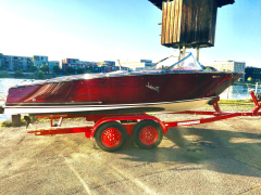 Boesch 560 Sundeck