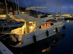 Azimut 42 Fly