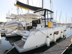 Lagoon 42