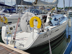 Beneteau First 35