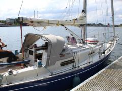 Contessa 32
