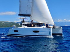 Fountaine Pajot Lucia 40