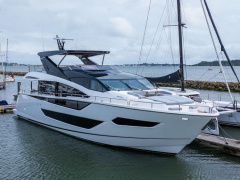 Sunseeker 88 Yacht