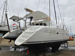 Lagoon 380 s2