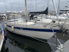 Hallberg-Rassy 352