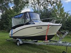Quicksilver Activ 555 Cabin