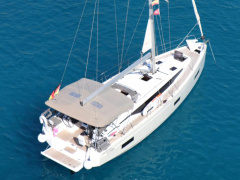Bavaria C38