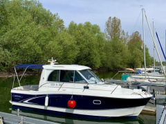 Beneteau Antares 760