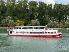 Fahrgastschiff