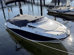 Quicksilver 505 cabin