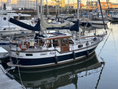 Nauticat 33