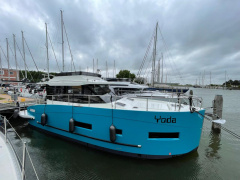 Cobra FUTURA 40 FlyBridge