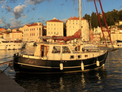 Colin Archer Danish Rose 34