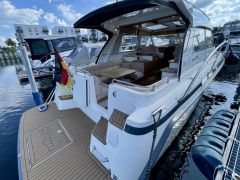 Saga 320 Sun Top