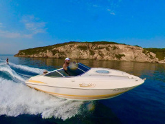 Maxum 2100 SC