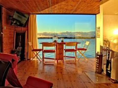HT Houseboats HT10