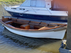 Tuckerboot