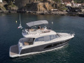 Prestige Yachts 420 F-Line Flybridge