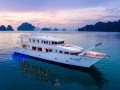 CUSTOM POWER CATAMARAN 37M Superyacht