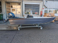 Buster XSr Deck Boat