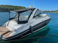 Cruisers 330 Motoros yacht