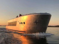 Qrooz Floating Appartment Motor yacht