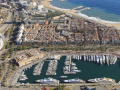 Place de port à Barcelone 25m x 13m Fester Steg