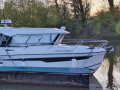Parker Quest Sedan Motoryacht