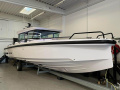 Axopar Yachts 37 XC Cross Cabin Hardtop