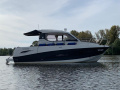 Quicksilver 855 Activ Weekend Yate a motor