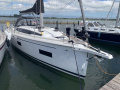 Bavaria C38 Plachetní jachta