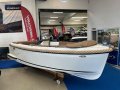 Maxima 600 Bote auxiliar