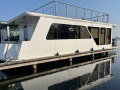 Schwimmende Ferienwohnung auf der Müritz Péniche de plaisance