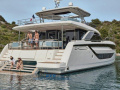 Prestige M8 Yacht à moteur