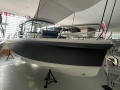 Nimbus C8 Sport Boat