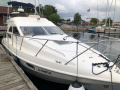 Sealine F330 Flybridge