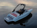 Rinker Captive Cuddy 209 Imbarcazione da diporto