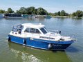 Müritz-Yacht Management Aquila 900 Trave Kajuuttavene