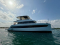 Fountaine Pajot MY 6 Power catamaran