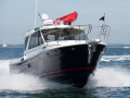 Cutwater C28 Yacht a motore