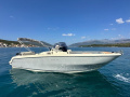 Invictus FX240 Konsolenboot