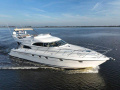 Fairline Squadron 55 Iate a motor