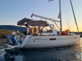 Beneteau Oceanis 41 Plachetní jachta