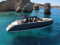 Invictus TT460 Motoryacht