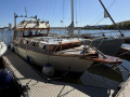 Polyboats Polyflash Bateau à moteur classique