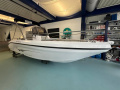 Ranieri Voyager 19S Center Console