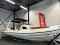 Zodiac Medline 9 NEO Sportboot